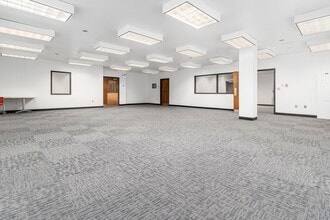 68 W Church St, Newark, OH for lease Building Photo- Image 2 of 5