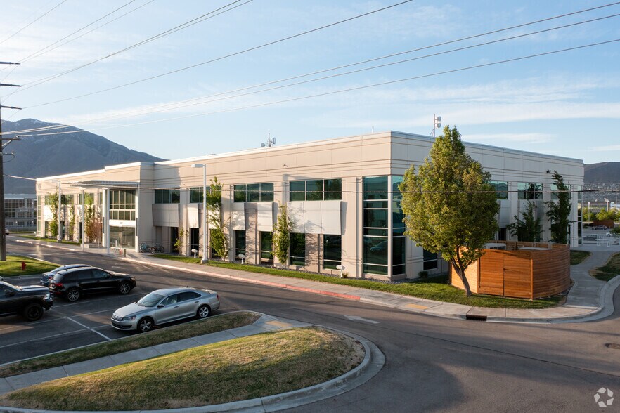 11814 S Election Rd, Draper, UT for sale - Primary Photo - Image 1 of 1