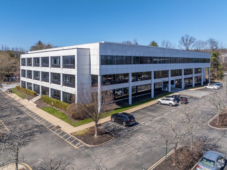 99 Cherry Hill Rd, Parsippany, NJ for lease - Primary Photo - Image 1 of 7