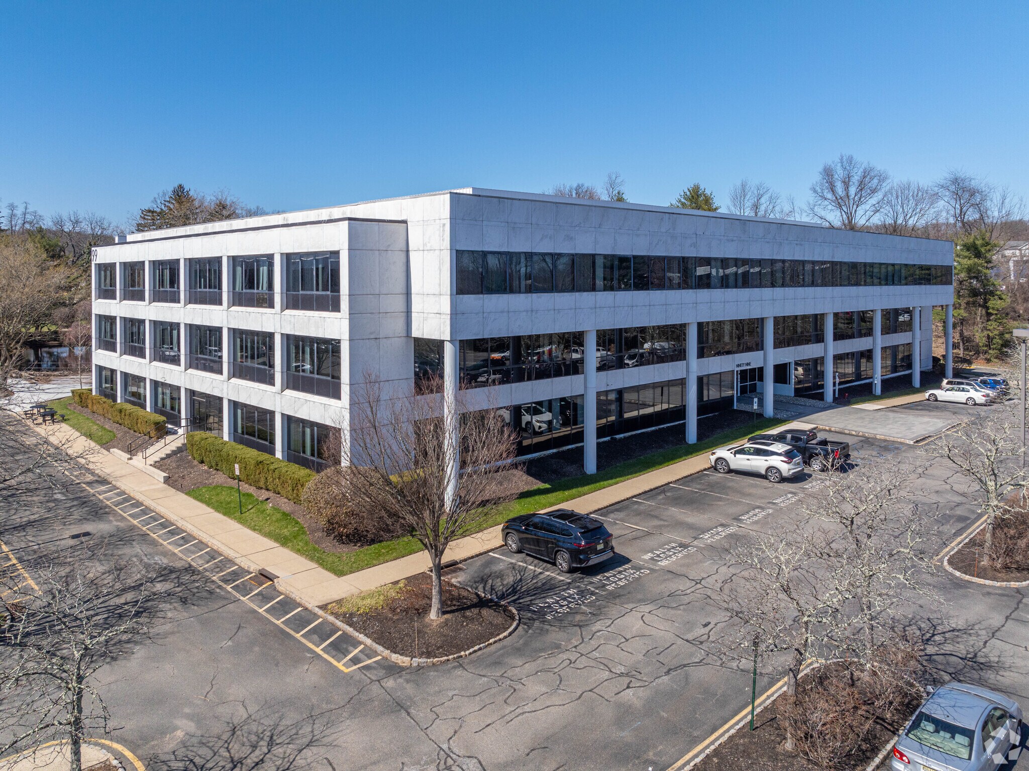 99 Cherry Hill Rd, Parsippany, NJ for lease Primary Photo- Image 1 of 8