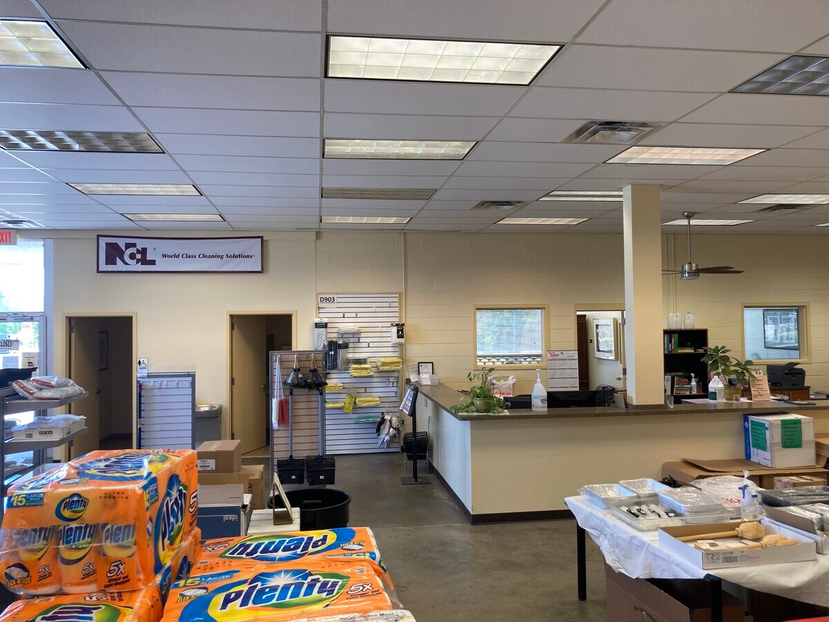 3796 Progress Rd, Norfolk, VA 23502