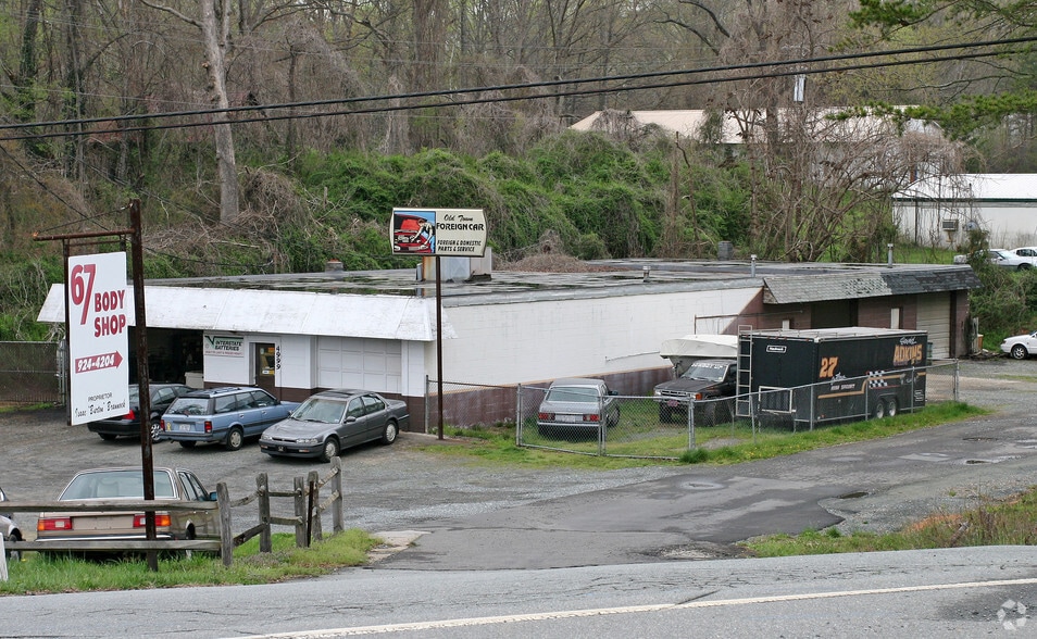 4999 Bethania Rd, WinstonSalem, NC 27106