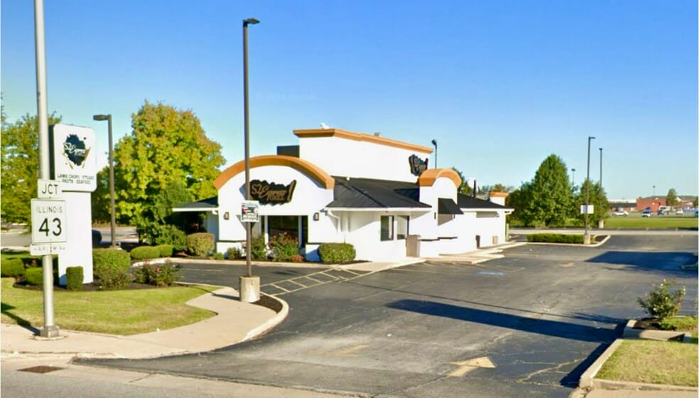 S2 Express Grill Portfolio portfolio of 3 properties for sale on LoopNet.com - Building Photo - Image 2 of 8