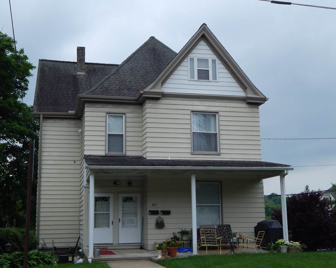 385 Allison Ave, Washington, PA 15301
