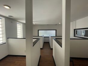 1425 Agnes Ave, Kansas City, MO for lease Interior Photo- Image 1 of 33