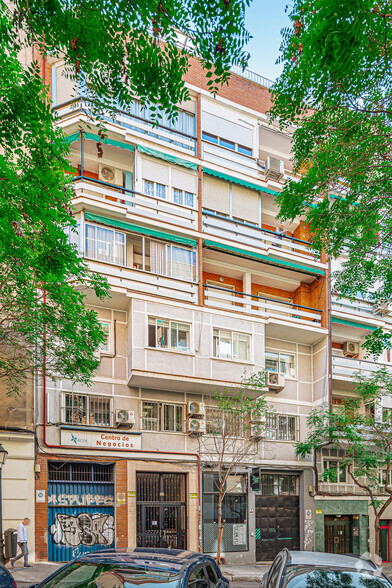 Calle Del Laurel, 19, Madrid, Madrid for lease - Primary Photo - Image 1 of 2