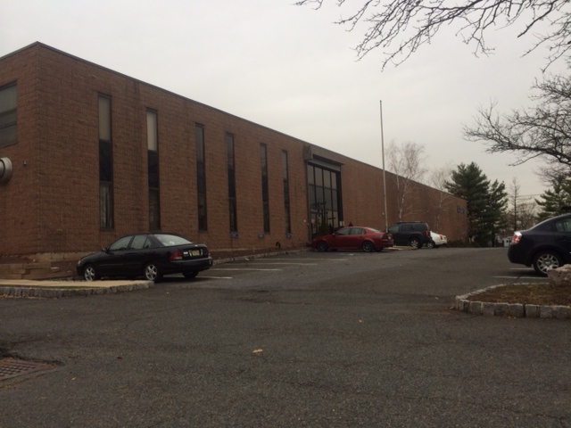 26 Papetti Plz, Elizabeth, NJ for lease - Building Photo - Image 2 of 3