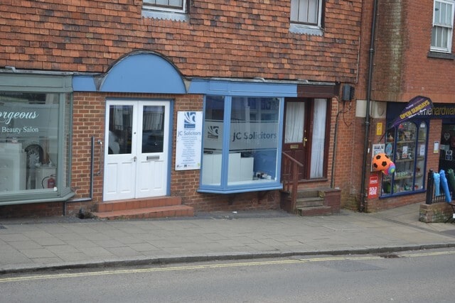 11 High St, Alton for lease - Building Photo - Image 2 of 3