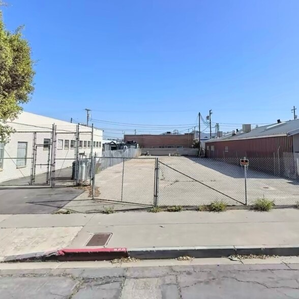 1102 W Isabel St, Burbank, CA for sale - Building Photo - Image 2 of 23