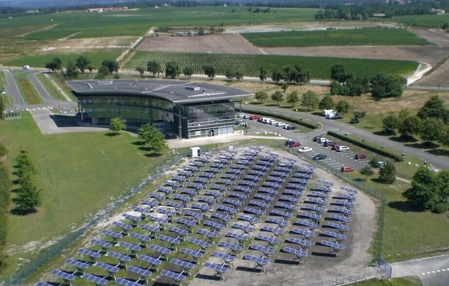 Flex in Martillac for lease - Aerial - Image 1 of 8