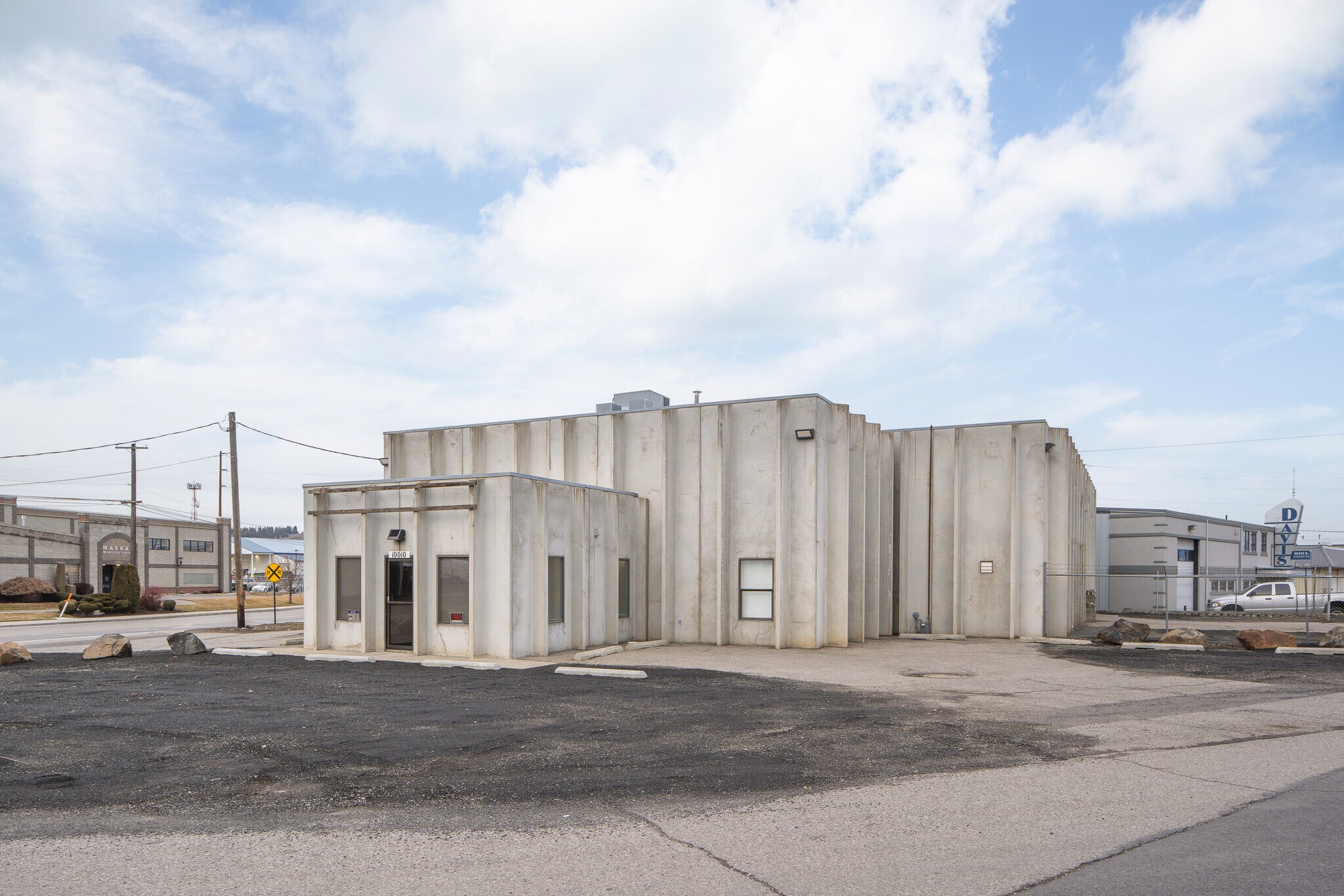 10010 E Montgomery Ave, Spokane, WA for sale Building Photo- Image 1 of 1