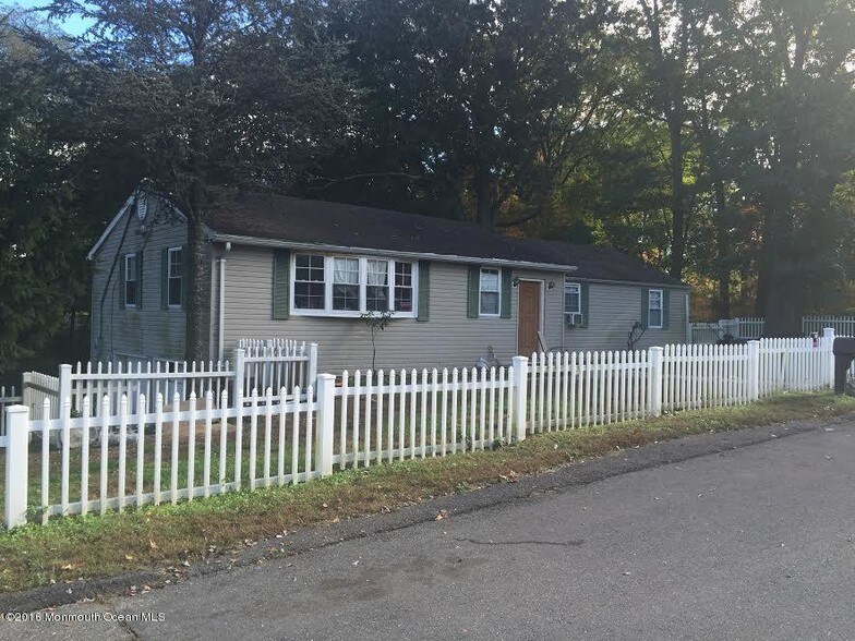 9 Ridgedale Rd, Jackson, NJ 08527