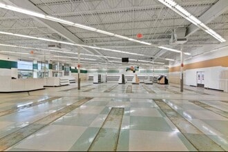 250 Crossroads Dr, Plover, WI for lease Interior Photo- Image 2 of 12