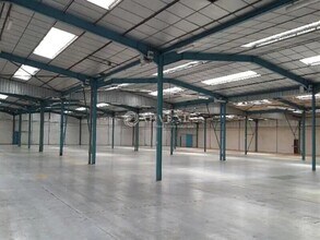 Industrial in Coignières for lease Interior Photo- Image 1 of 1