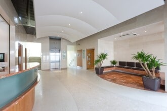 27-37 St. Georges Rd, London for lease Interior Photo- Image 1 of 5