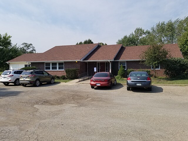 221 SW 33rd St, Topeka, KS for sale Building Photo- Image 1 of 1