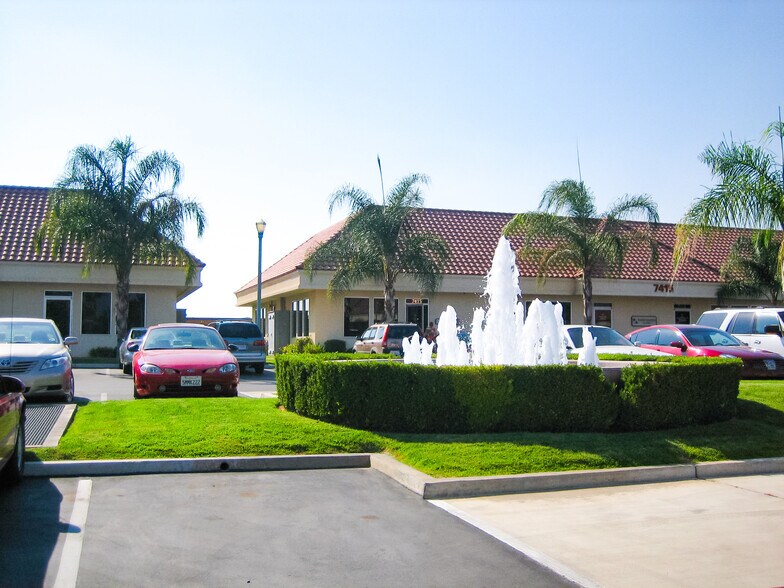 7407 N Cedar Ave, Fresno, CA 93720 Office for Lease