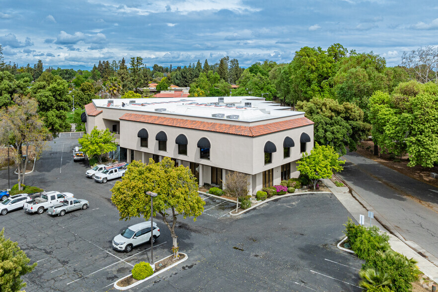 3120-3132 W Main St, Visalia, CA for lease - Aerial - Image 3 of 7