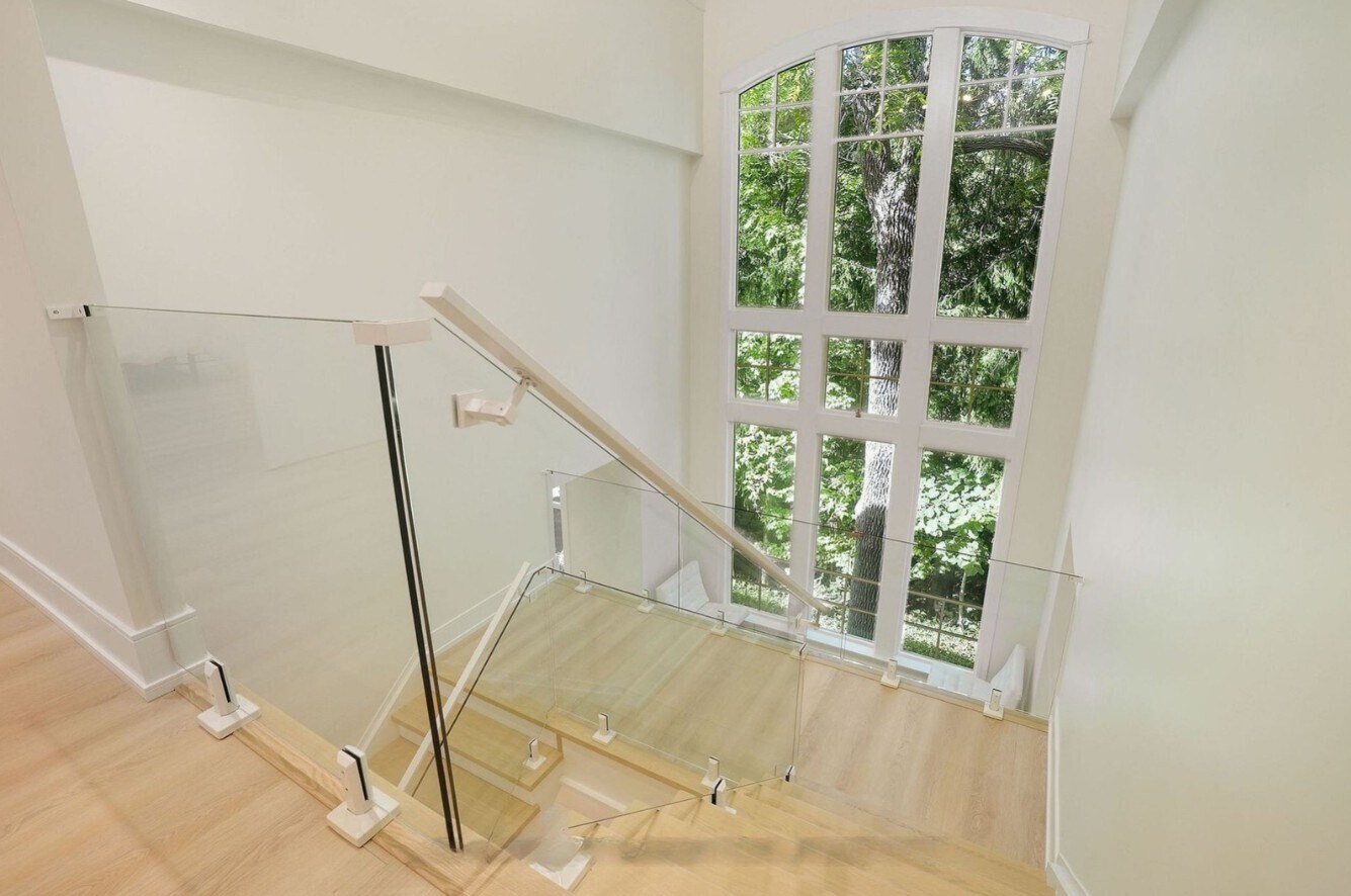 139 Mulcaster St, Barrie, ON for sale Interior Photo- Image 1 of 8