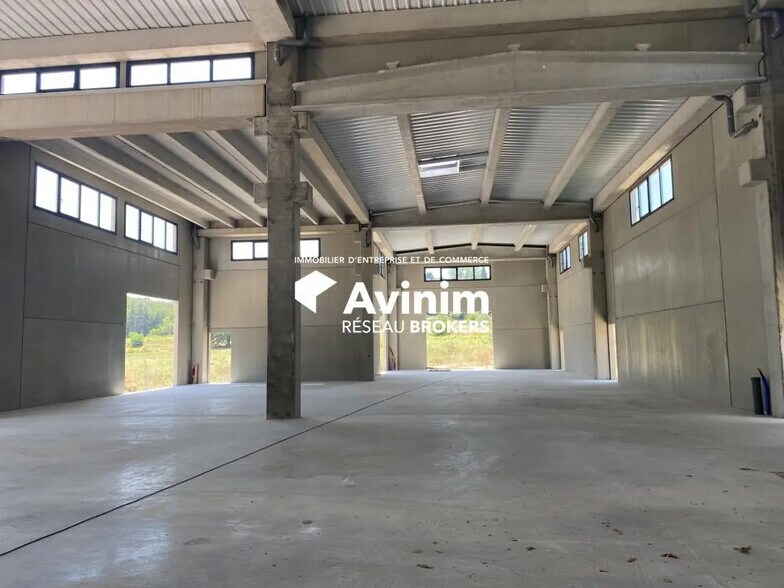 Flex in Fayence for lease - Interior Photo - Image 3 of 4