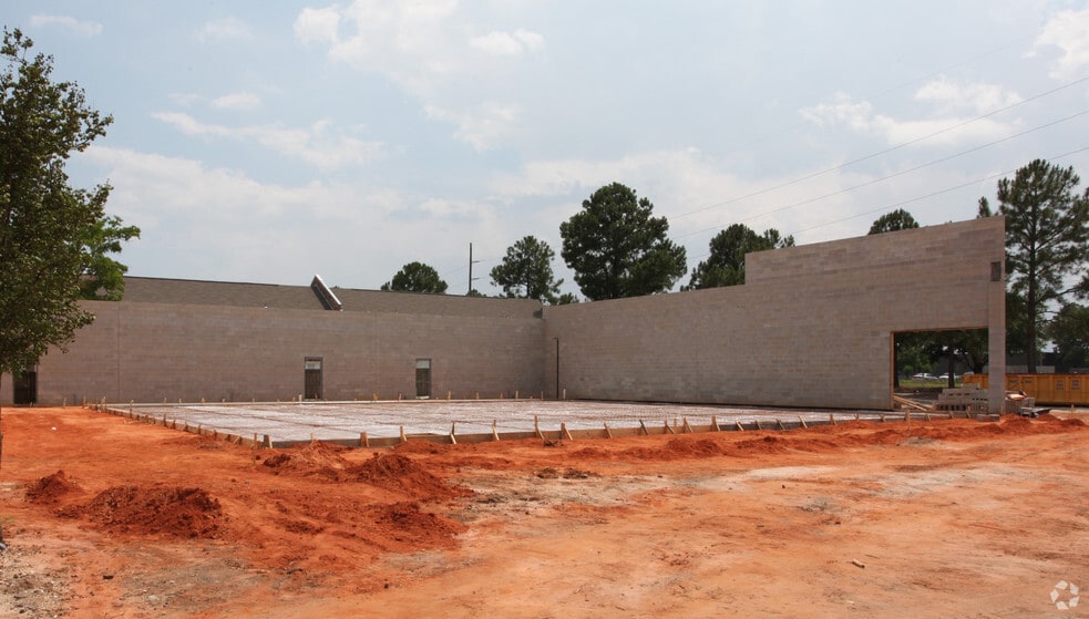 3653-3659 Airport Blvd, Mobile, AL for lease - Building Photo - Image 2 of 7