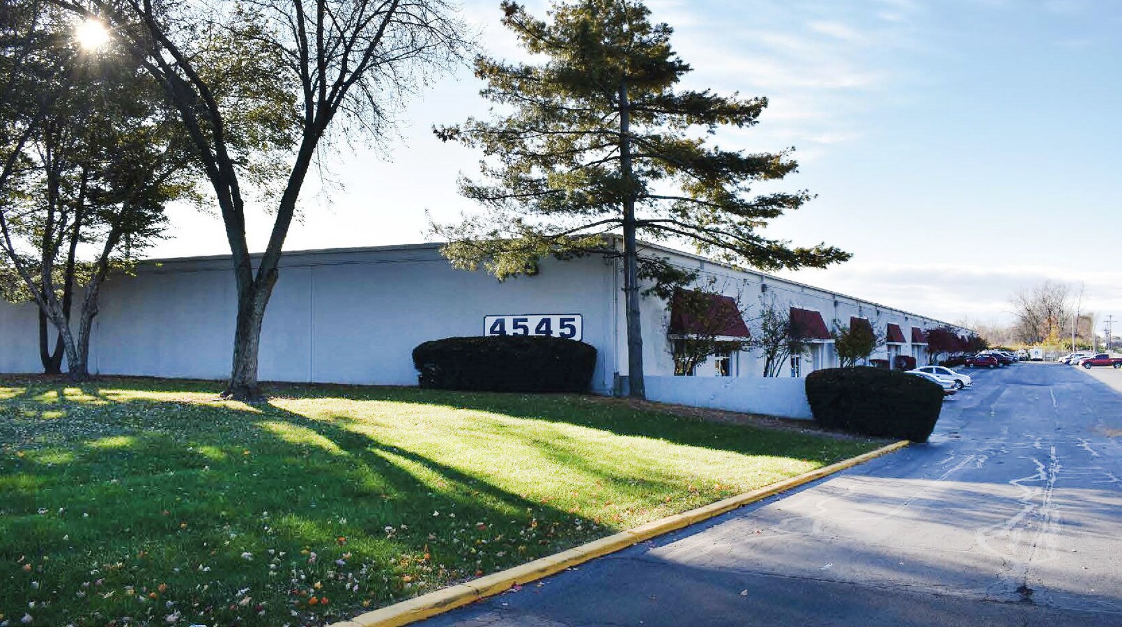 4545 Groves Rd, Columbus, OH 43232