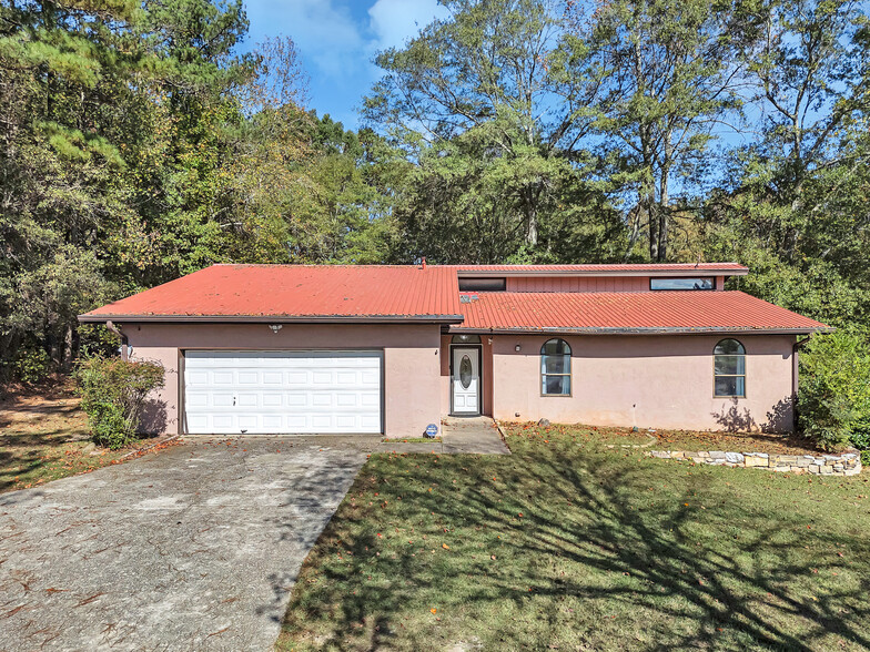 5575 Milam Rd, Fairburn, GA for lease - Building Photo - Image 1 of 32