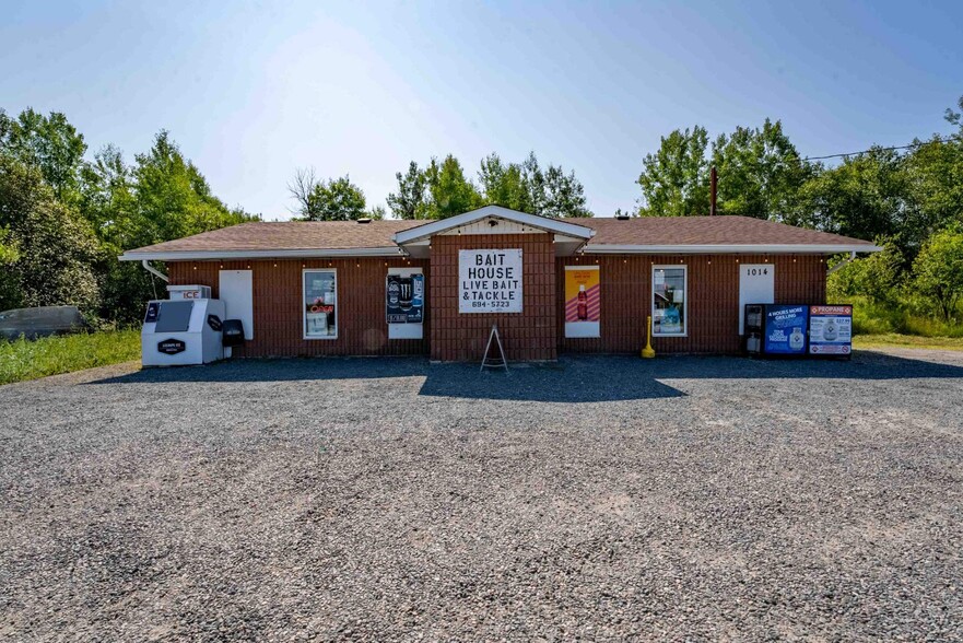 1014 Hwy 17 E, Wahnapitae, ON for sale - Building Photo - Image 1 of 33