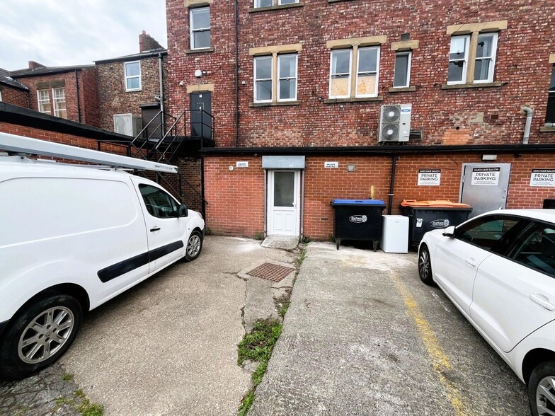 84 Front Street, Chester Le Street for lease - Building Photo - Image 2 of 2