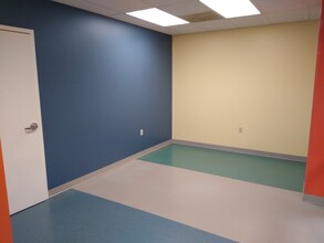 500 S University Ave, Little Rock, AR for lease Interior Photo- Image 2 of 6