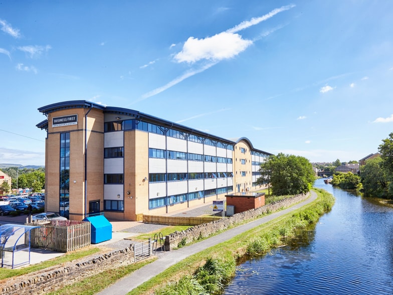 Liverpool Rd, Burnley for lease - Building Photo - Image 3 of 51