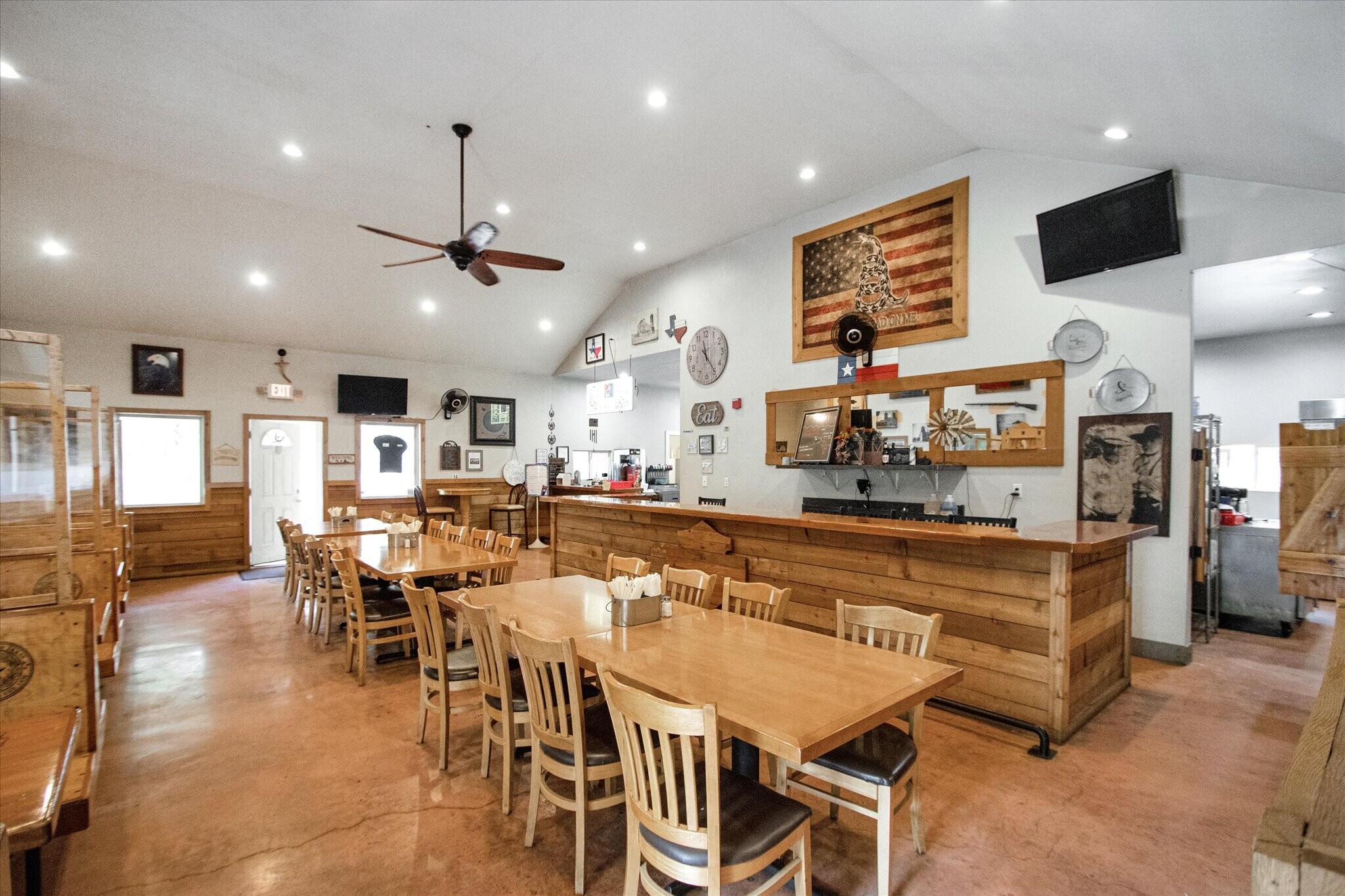 3710 Waterwood Pass, Elmendorf, TX for sale Interior Photo- Image 1 of 43