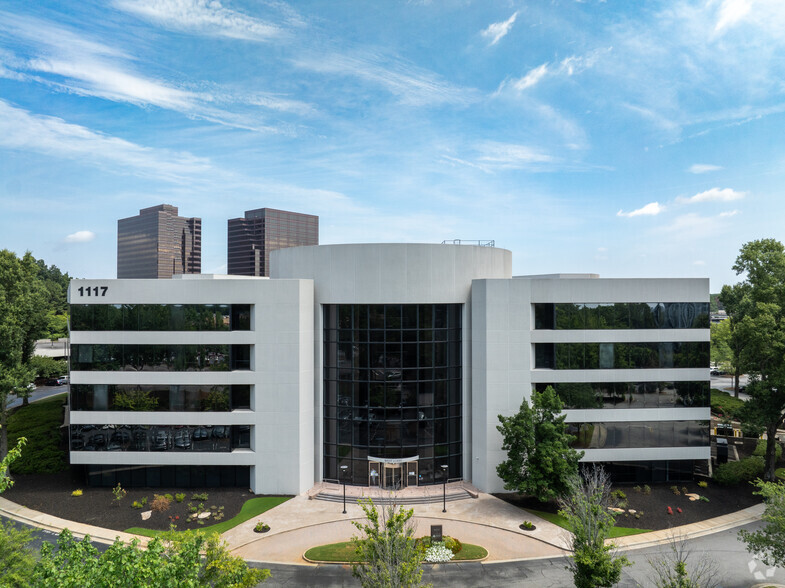 1117 Perimeter Ctr W, Atlanta, GA for lease - Building Photo - Image 2 of 20