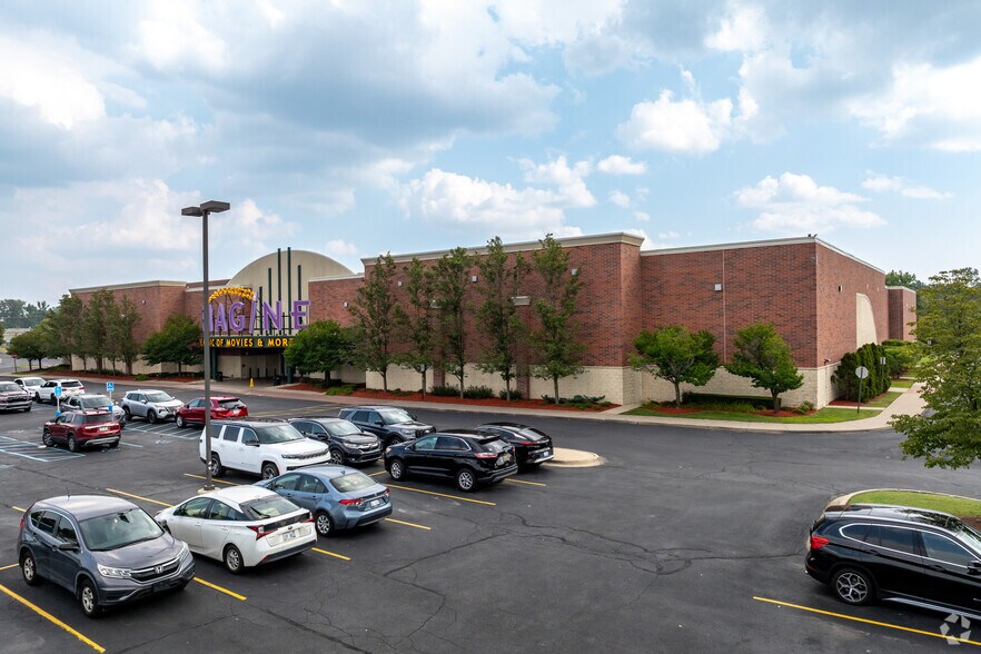 39535 Ford Rd, Canton, MI for sale - Primary Photo - Image 1 of 1