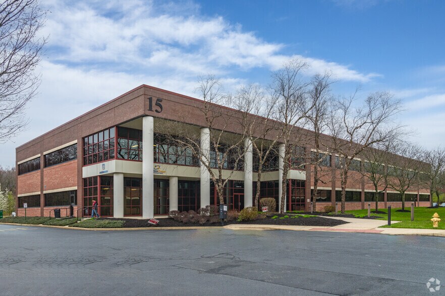 15 Reads Way, New Castle, DE for sale - Primary Photo - Image 1 of 1