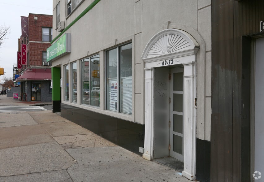 6973 Grand Ave, Maspeth, NY for lease - Building Photo - Image 3 of 5