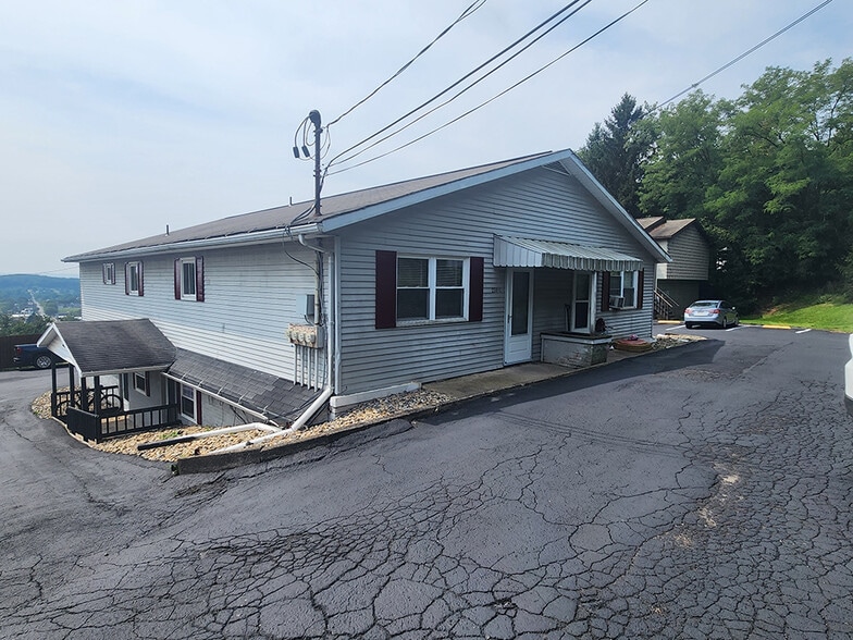 244 Elkin Ave, Indiana, PA for sale - Building Photo - Image 1 of 1