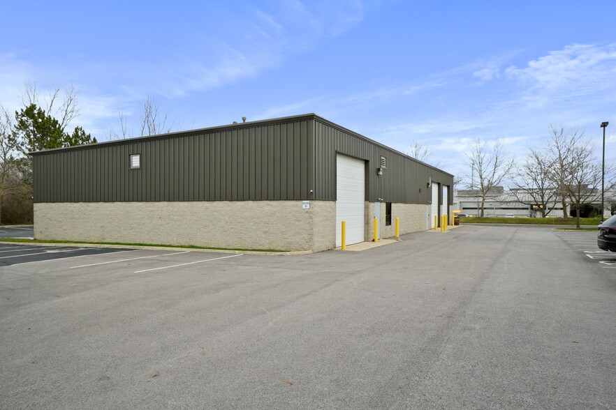 6190-6200 Enterprise Ct, Dublin, OH for lease - Building Photo - Image 2 of 8