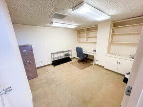 415 W Wall St, Midland, TX for lease Interior Photo- Image 2 of 17