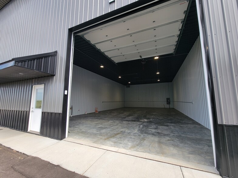 308 N Heritage Rd, Brandon, SD for sale - Building Photo - Image 2 of 7
