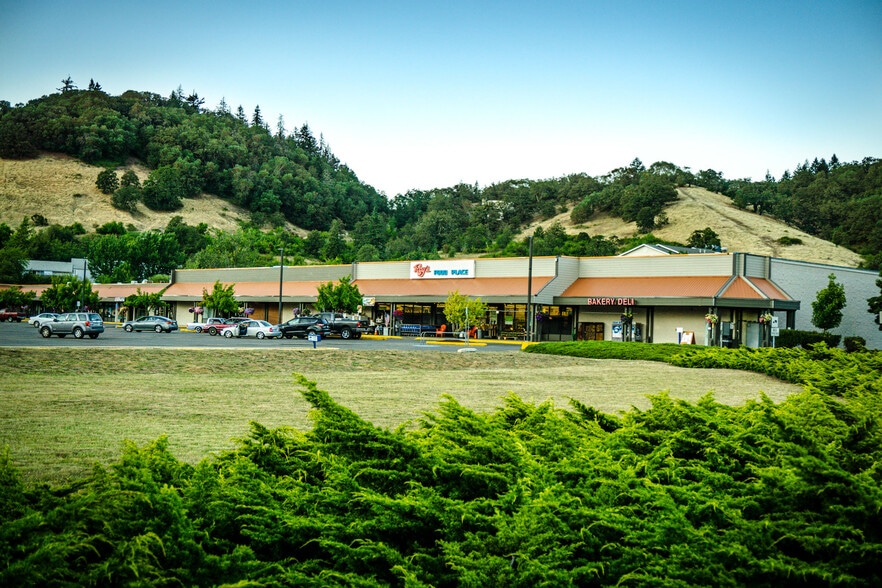 821-909 S Main St, Myrtle Creek, OR for sale - Primary Photo - Image 1 of 1