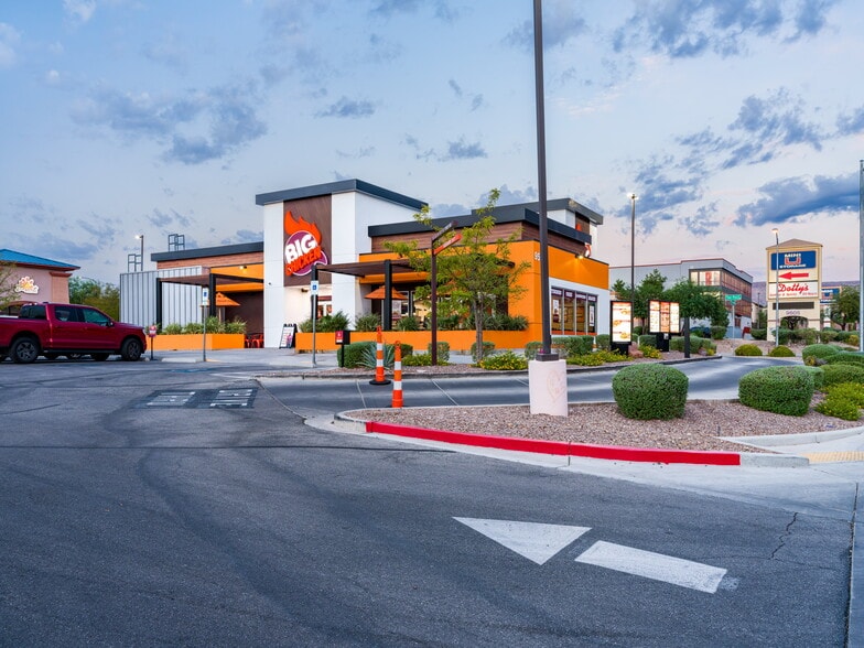 9595 W Tropicana Ave, Las Vegas, NV for lease - Building Photo - Image 1 of 18
