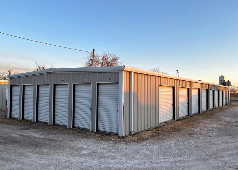 400 W Jones Rd, El Reno, OK for sale - Building Photo - Image 1 of 5