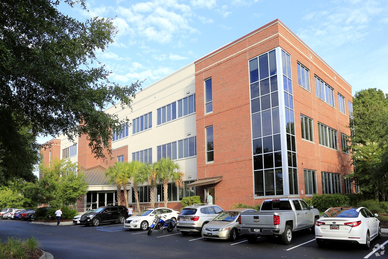 200 Wingo Way, Mount Pleasant, SC 29464