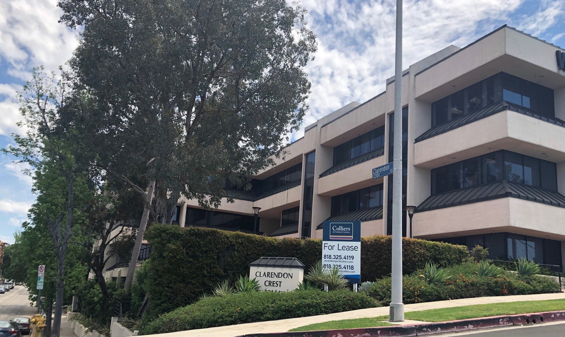 22144 Clarendon St, Woodland Hills, CA 91367 Clarendon Crest