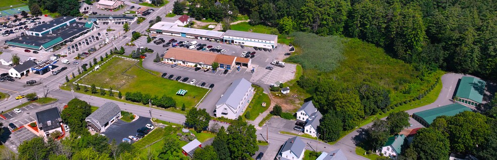 Clarke Plaza/Wolfeboro Shopping Ctr portfolio of 2 properties for sale on LoopNet.com - Aerial - Image 2 of 8