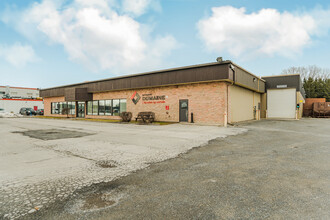 5350-5360 Av Trudeau, Saint-hyacinthe, QC for lease Building Photo- Image 2 of 6