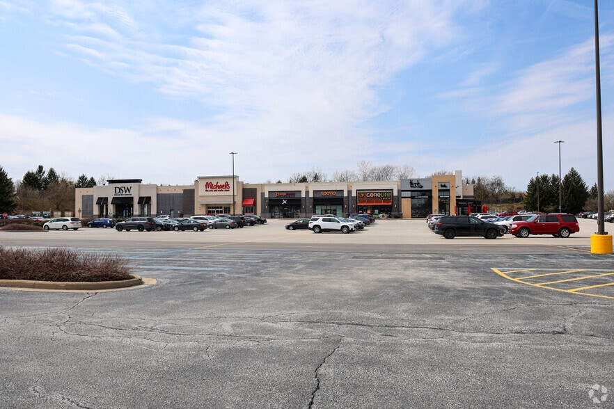 17887-18315 Southpark Ctr, Strongsville, OH for sale - Primary Photo - Image 1 of 1
