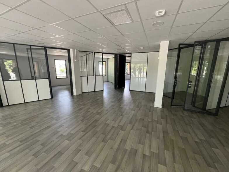 12 Rue De La Rigotière, Orvault for lease - Interior Photo - Image 2 of 7