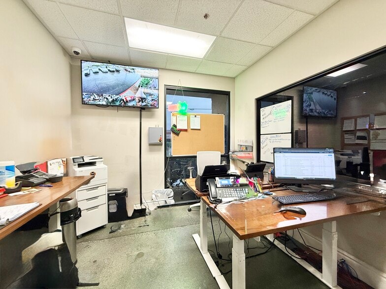 6332 S Rainbow Blvd, Las Vegas, NV for sale - Building Photo - Image 3 of 20